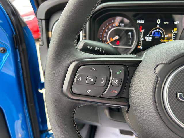 New 2025 Jeep Gladiator High Tide image 16