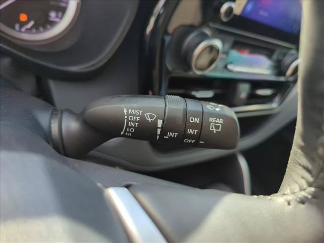 Certified 2024 Toyota Highlander LE FWD image 19