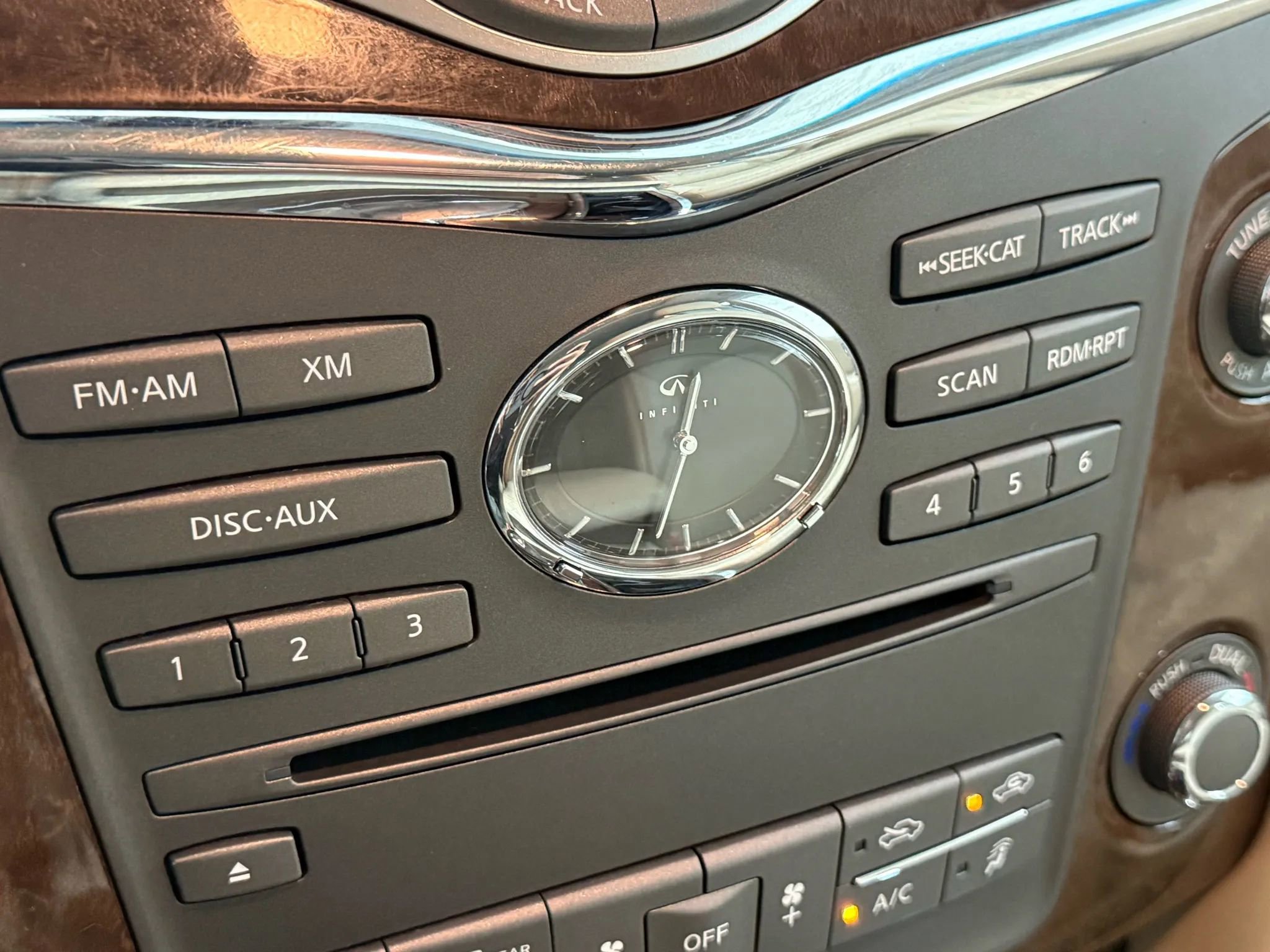 Used 2017 INFINITI QX80 2WD image 38