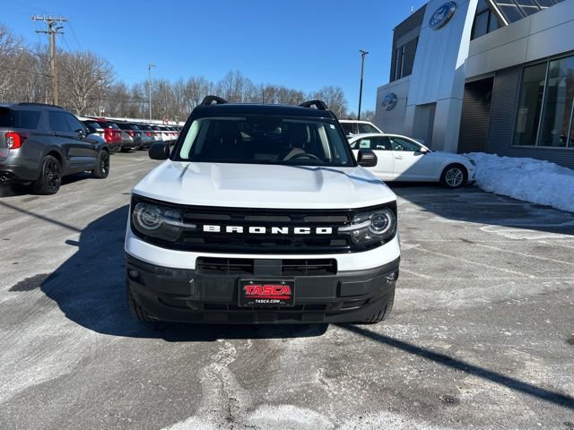 Used 2022 Ford Bronco Sport Outer Banks w/ Tech Package image 2