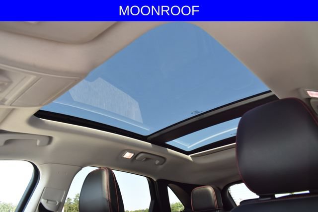Used 2022 Ford Escape SEL w/ Technology Package AWD/4WD image 9