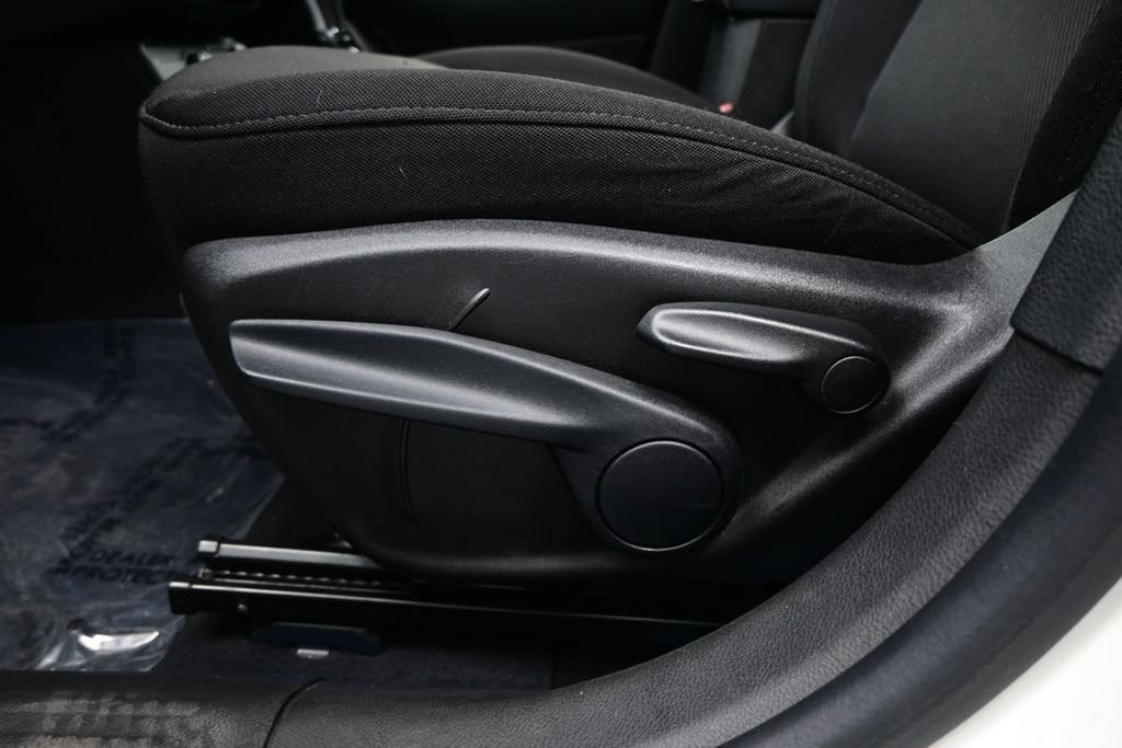 Used 2023 Jeep Renegade Latitude AWD/4WD image 28