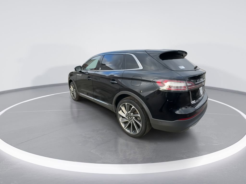 Used 2023 Lincoln Nautilus Reserve w/ Equipment Group 201A image 6