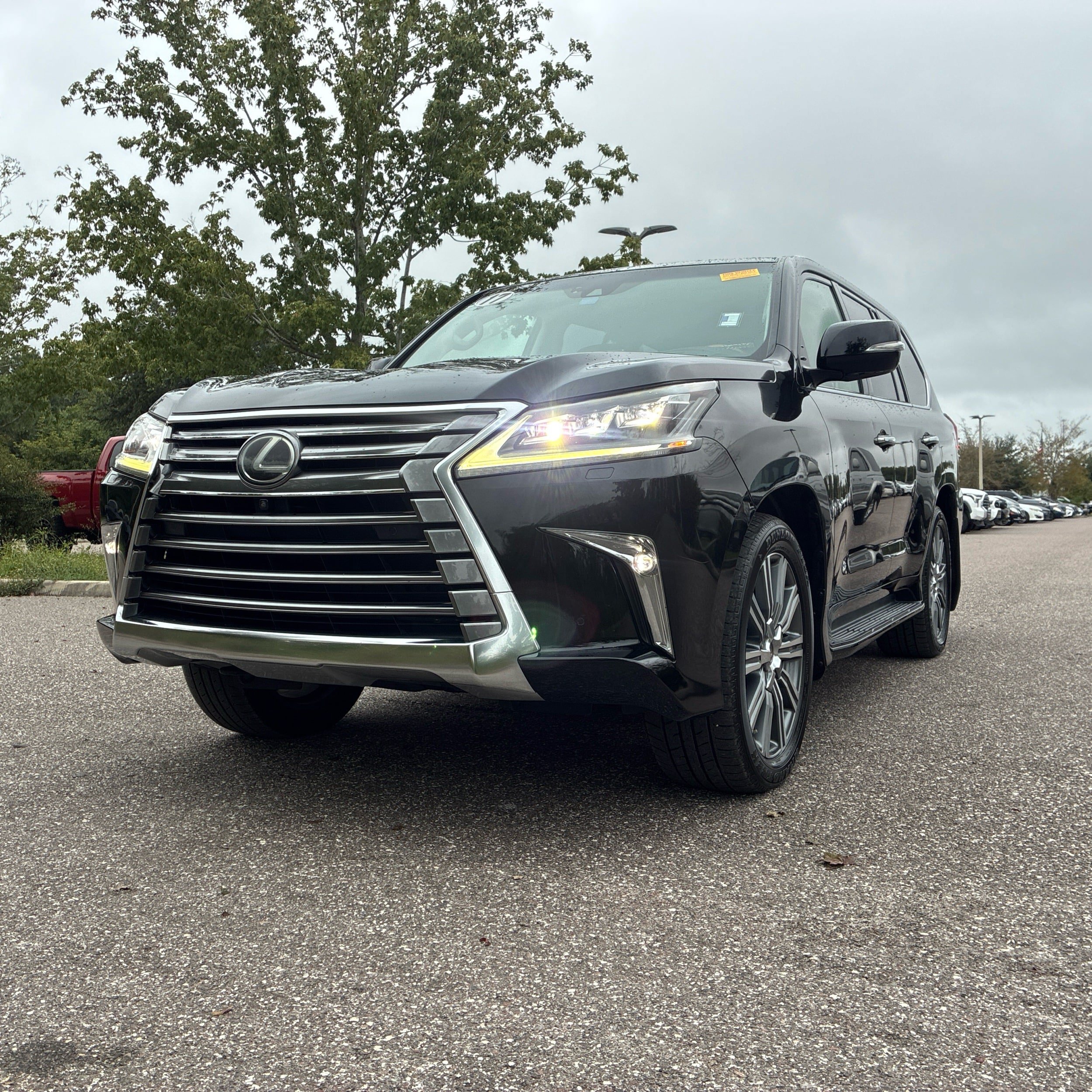 Used 2017 Lexus LX 570 4WD w/ Luxury Package