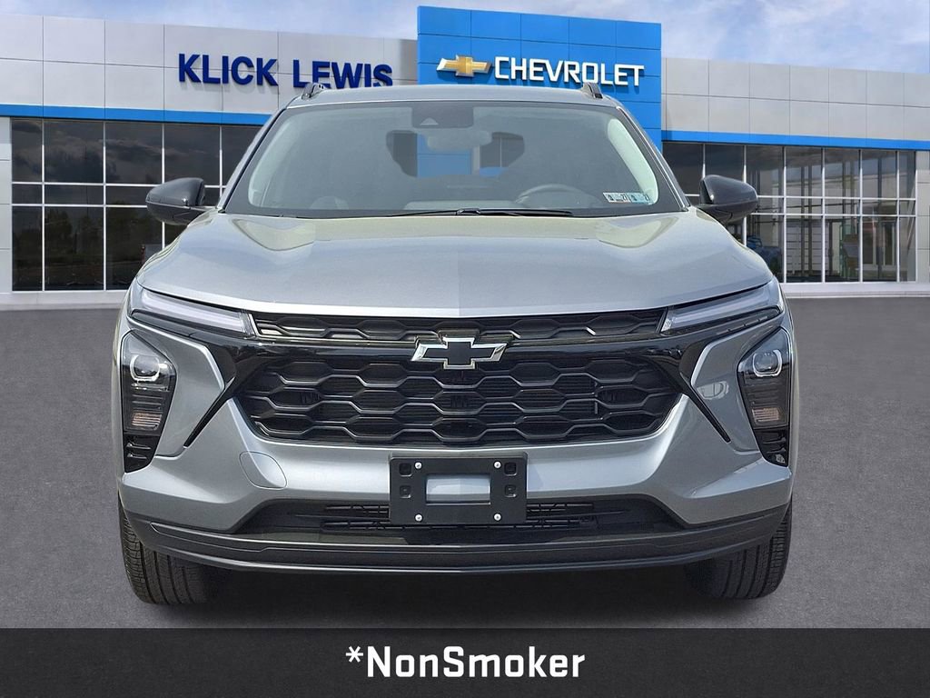 Used 2026 Chevrolet Trax LT w/ Driver Confidence Package image 2