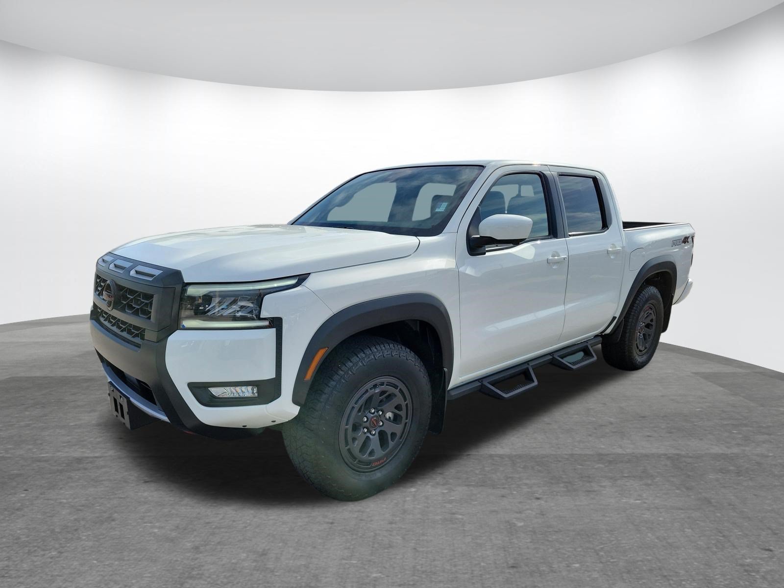 Used 2026 Nissan Frontier PRO-4X w/ Pro Premium Package AWD/4WD image 3