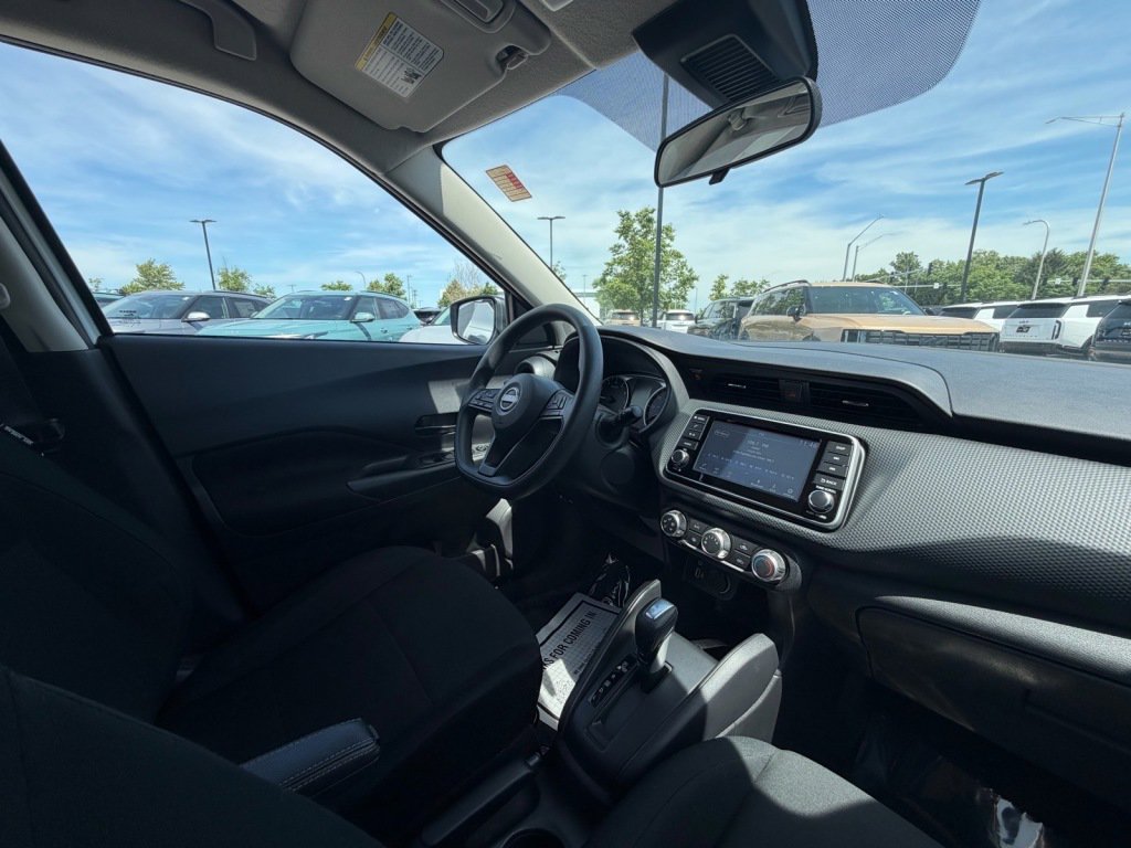 Used 2024 Nissan Kicks S FWD image 9