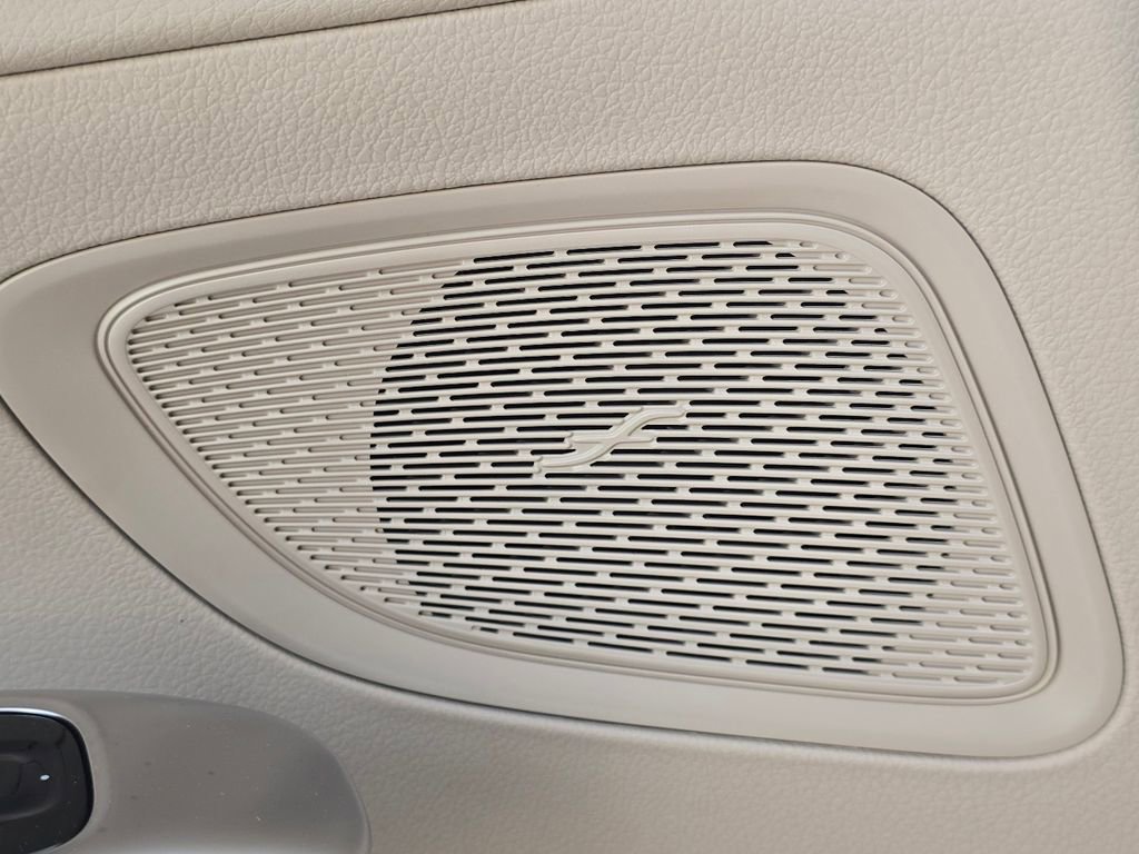 New 2026 Mercedes-Benz C 300 4MATIC Sedan image 26