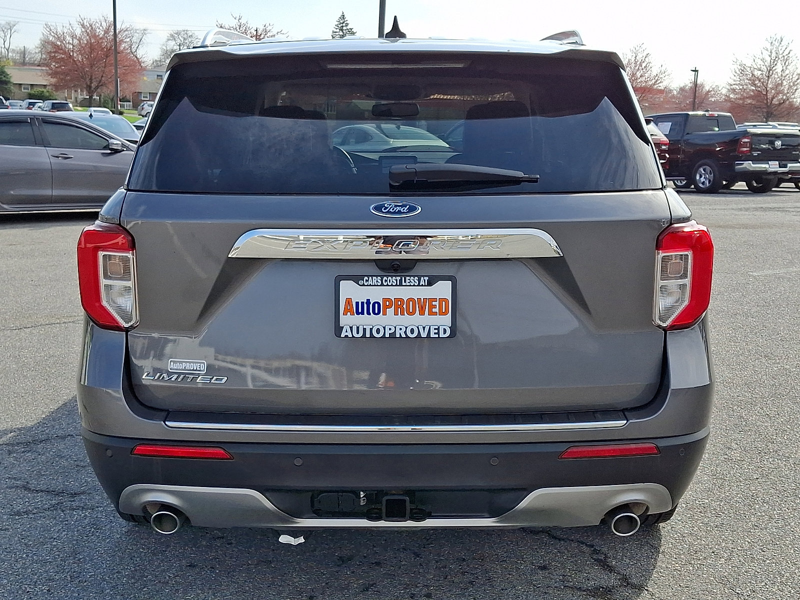 Used 2021 Ford Explorer Limited w/ Equipment Group 301A AWD/4WD image 5