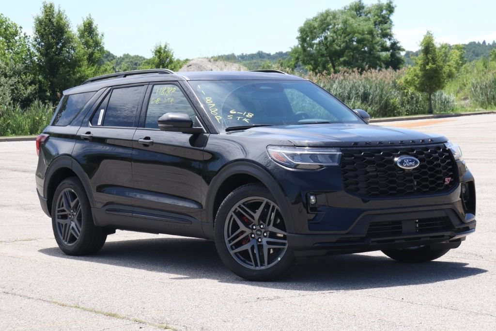 New 2026 Ford Explorer ST w/ Sun And Sound Package AWD/4WD video 2