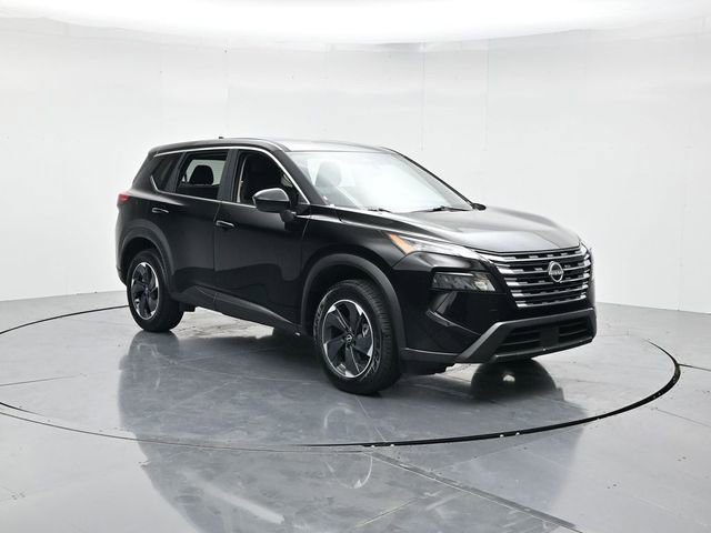 Used 2025 Nissan Rogue SV image 3