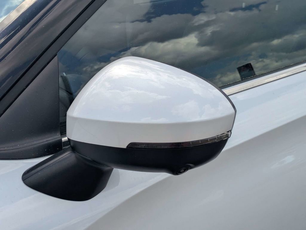 New 2026 Mitsubishi Outlander SE FWD image 11