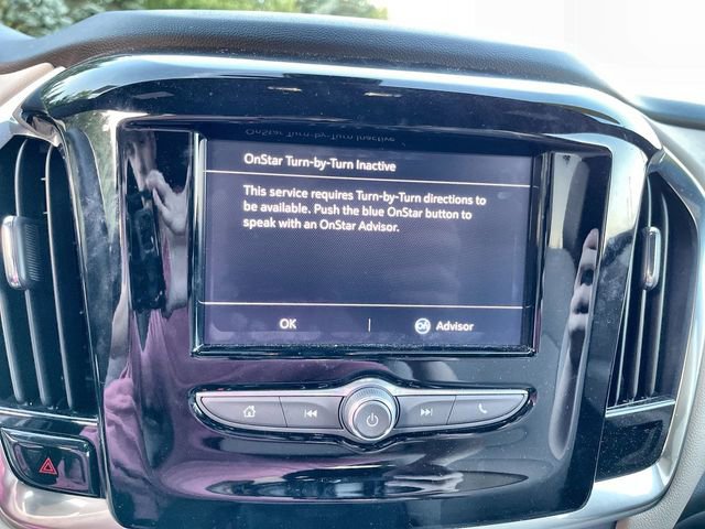 Used 2022 Chevrolet Traverse LS FWD image 15