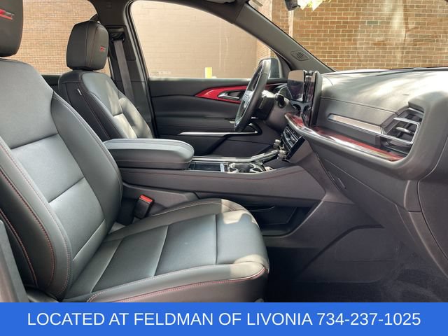 Used 2024 Chevrolet Traverse Z71 w/ Enhanced Driving Package AWD/4WD image 28