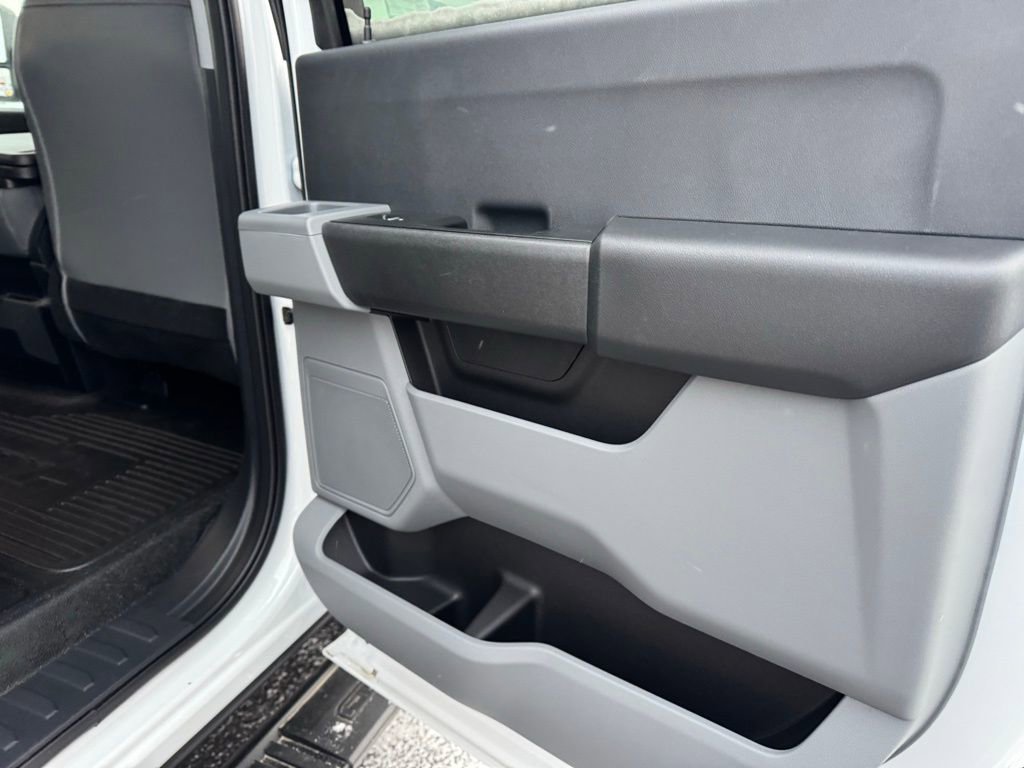New 2025 Ford F450 XL w/ XL Chrome Package image 38