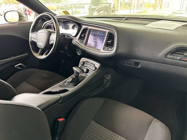 Used 2022 Dodge Challenger R/T Scat Pack RWD image 9