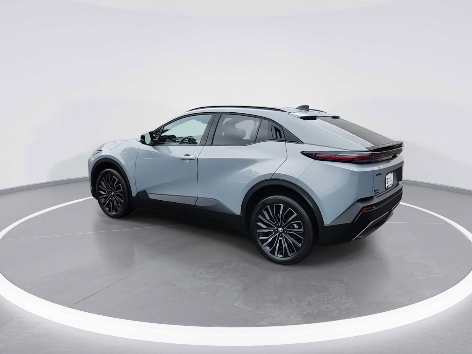 Used 2026 Toyota C-HR AWD/4WD image 6