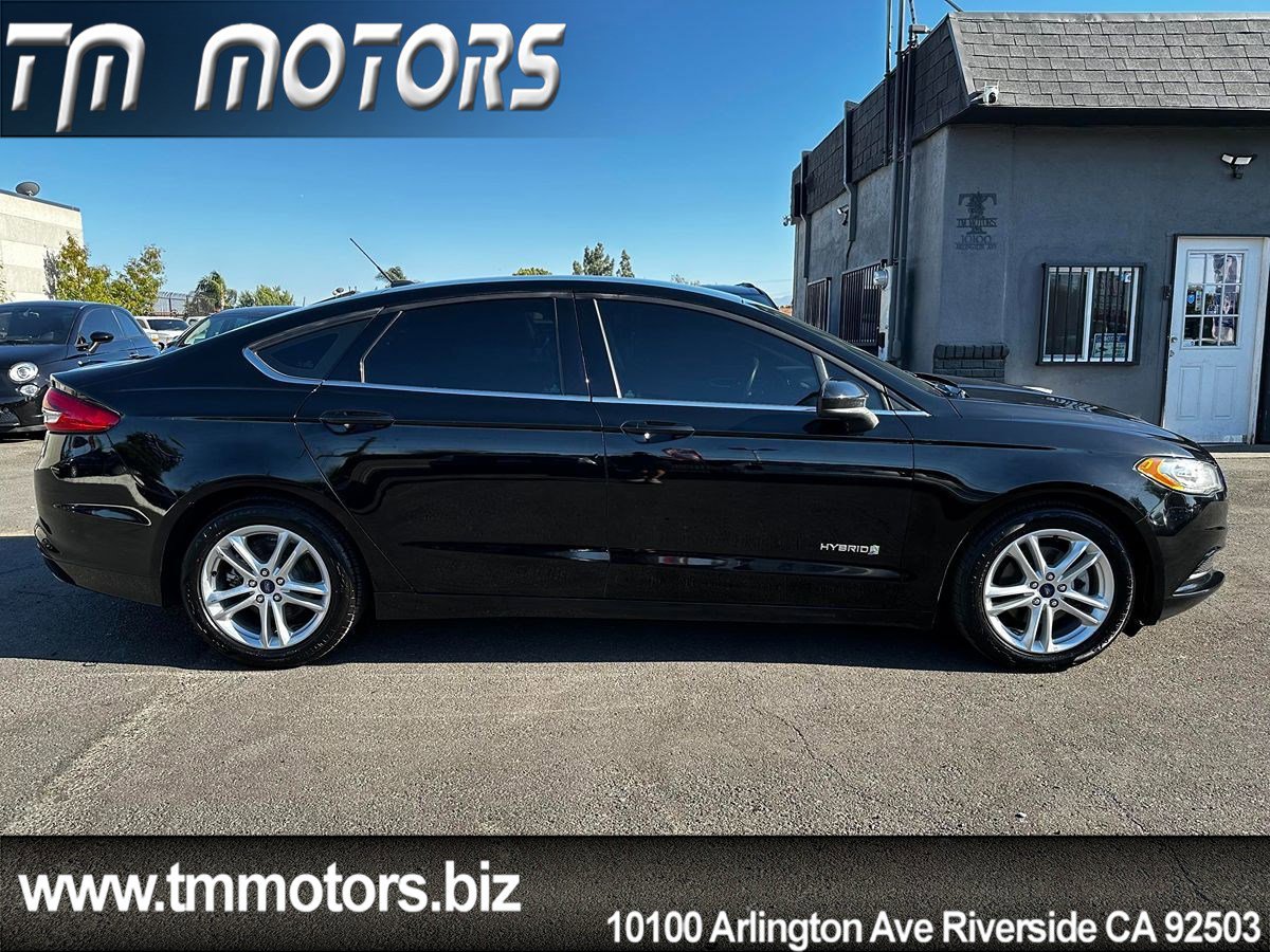 Used 2018 Ford Fusion SE image 19