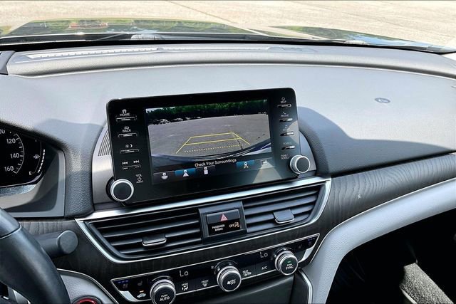 Used 2019 Honda Accord Touring image 14