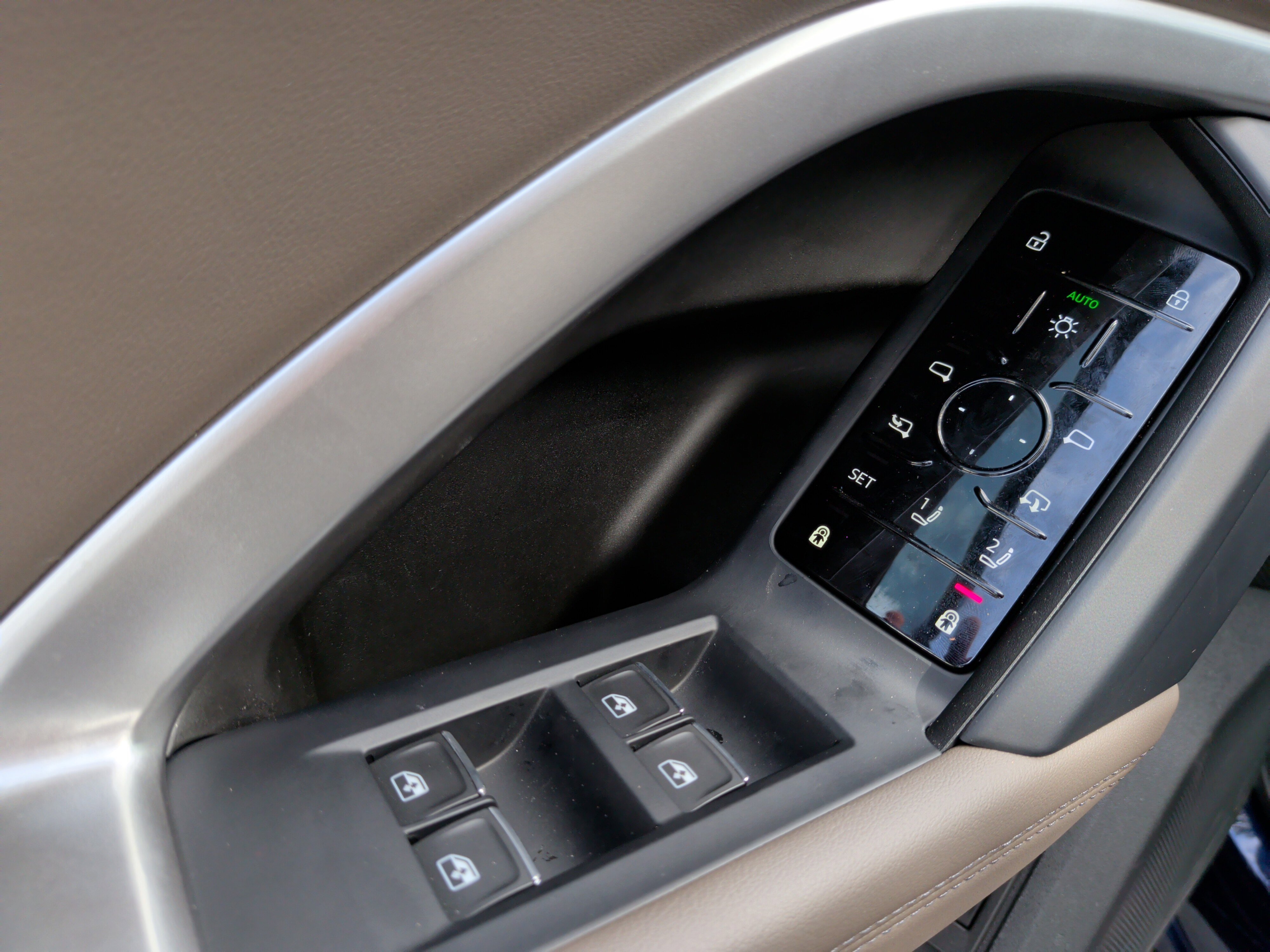 Used 2025 Audi Q5 Premium w/ Convenience Package image 27