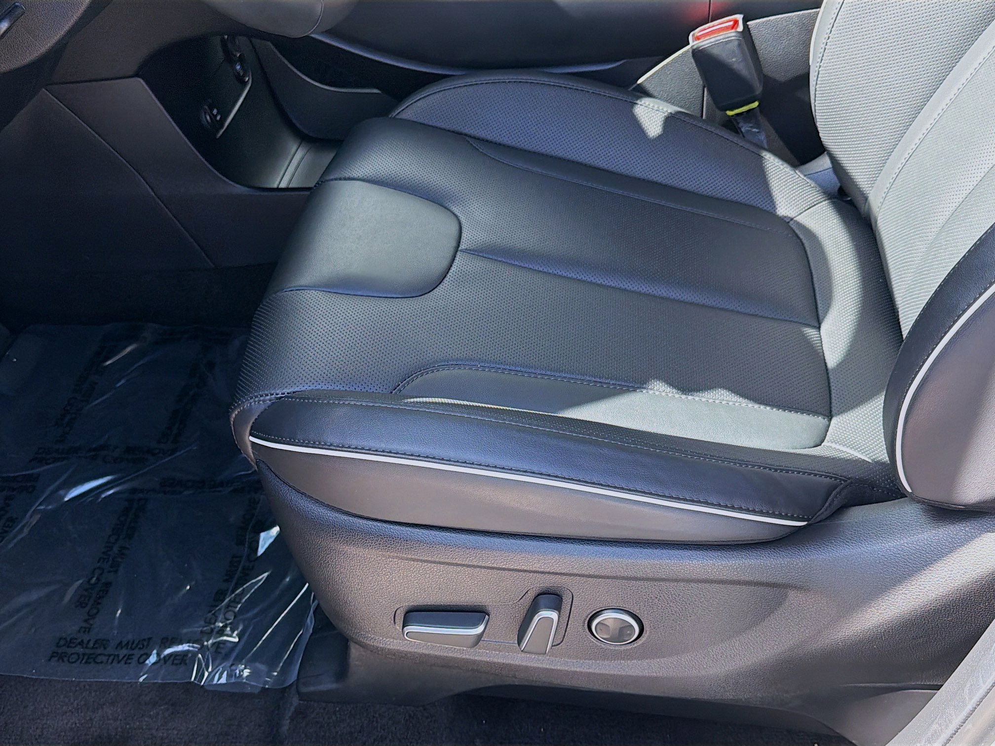 Used 2025 Hyundai Palisade SEL image 16