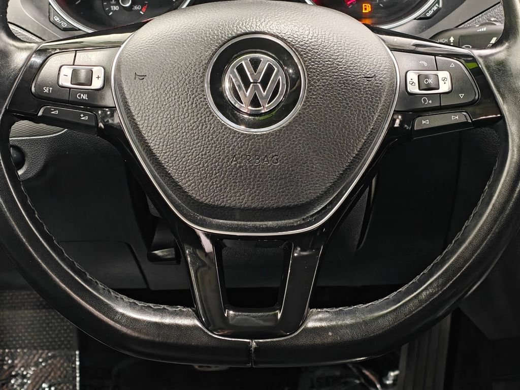 Used 2017 Volkswagen Jetta SE FWD image 5