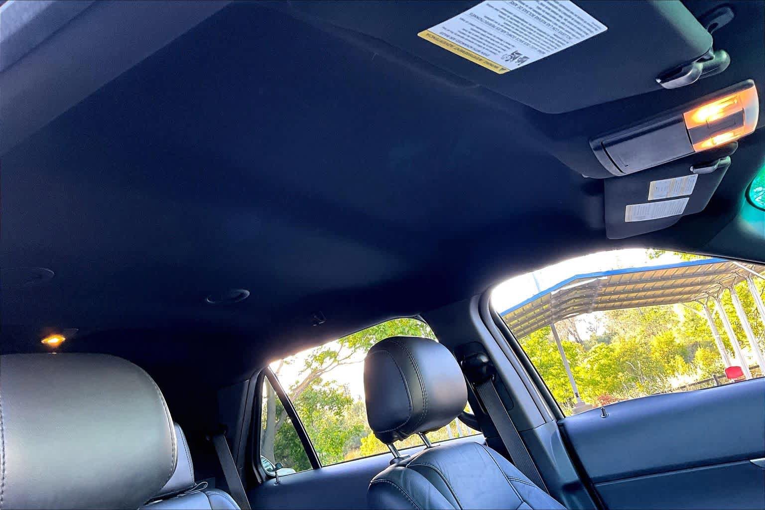 Used 2015 Ford Explorer XLT w/ Equipment Group 202B FWD image 13