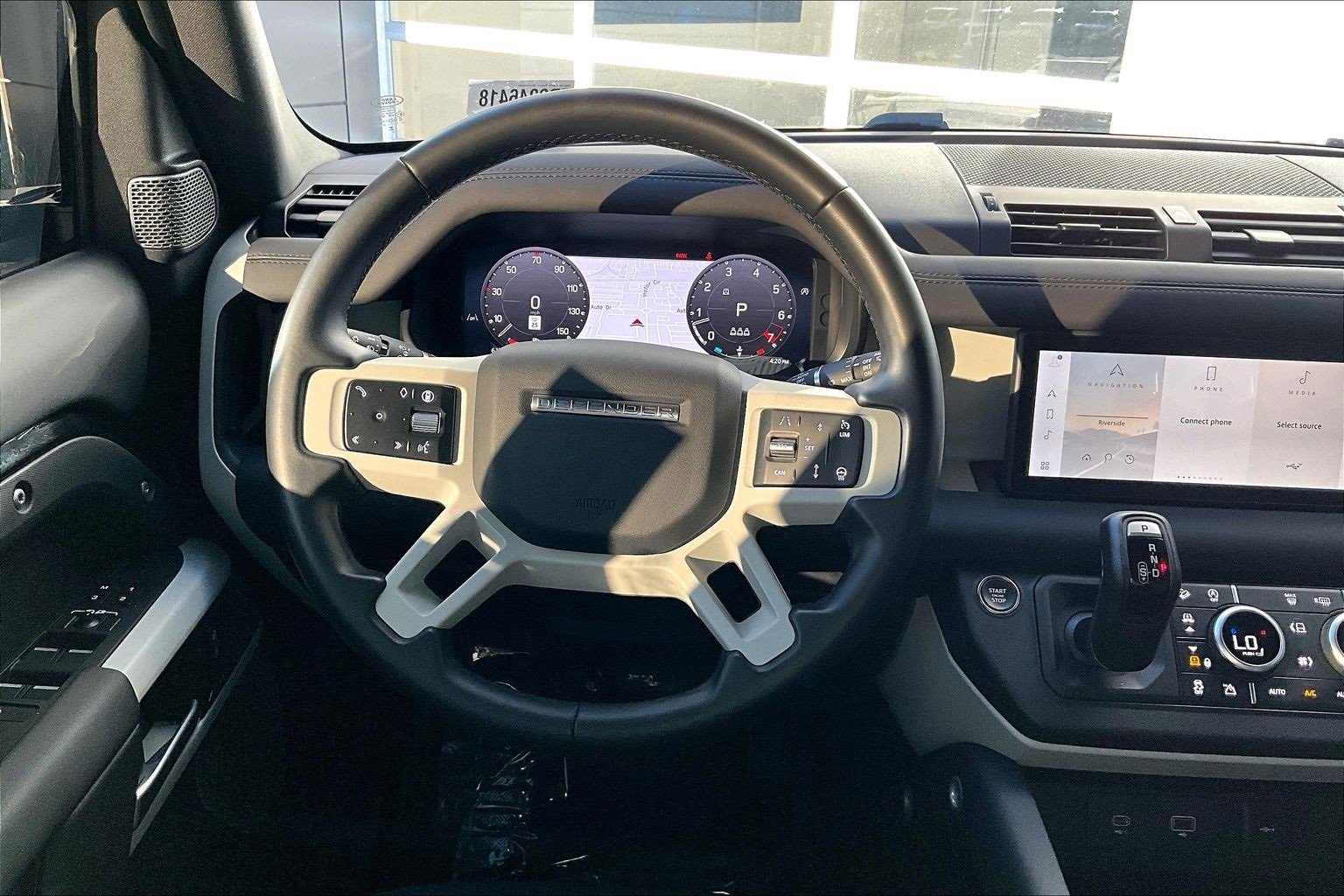 Used 2024 Land Rover Defender 110 S image 5