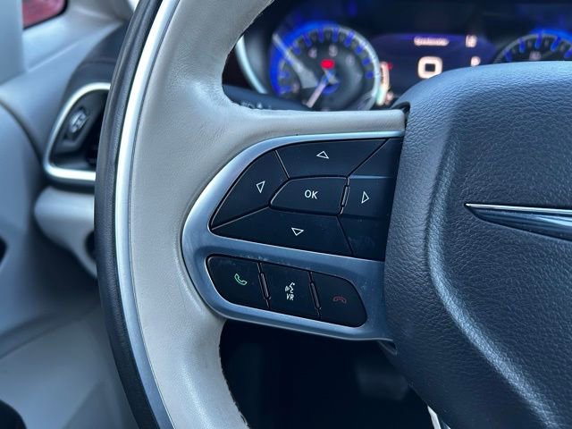 Used 2020 Chrysler Pacifica Limited w/ Tire & Wheel Group image 18