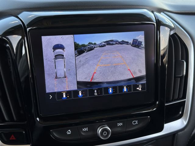 Used 2020 Chevrolet Traverse LT w/ LT Premium Package FWD image 9