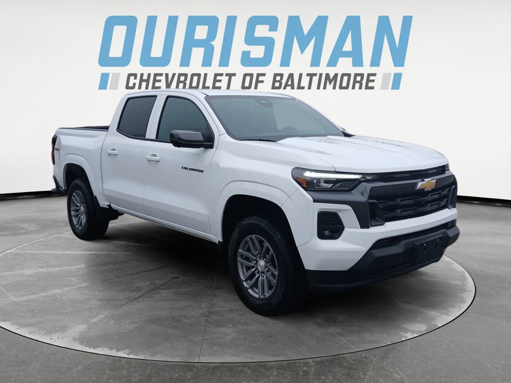 Used 2025 Chevrolet Colorado LT w/ LT Convenience Package image 1