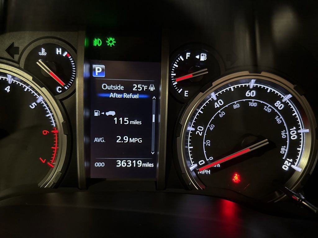 Used 2024 Toyota 4Runner TRD Off-Road Premium image 20