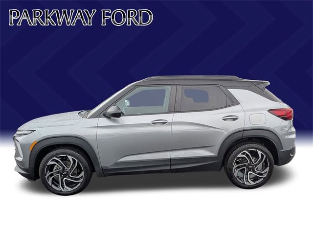 Used 2024 Chevrolet TrailBlazer RS w/ Driver Confidence Package image 8