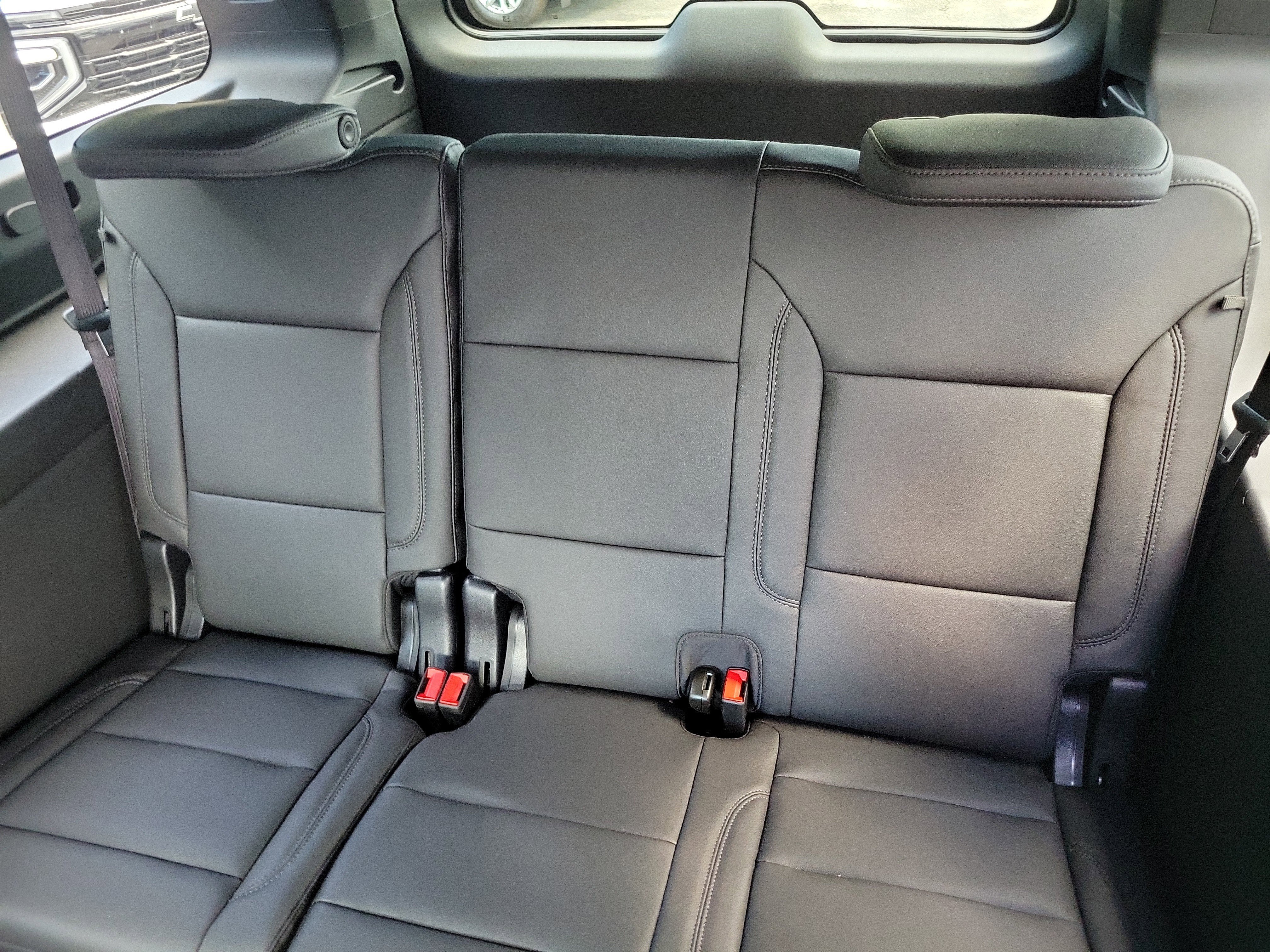 New 2026 Chevrolet Suburban LT w/ Comfort Package image 15