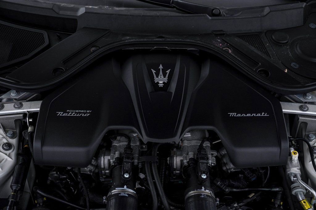 Certified 2024 Maserati GranCabrio Trofeo image 31