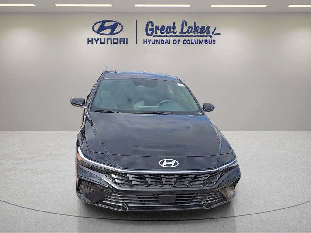 New 2026 Hyundai Elantra SEL Sport Premium FWD image 8