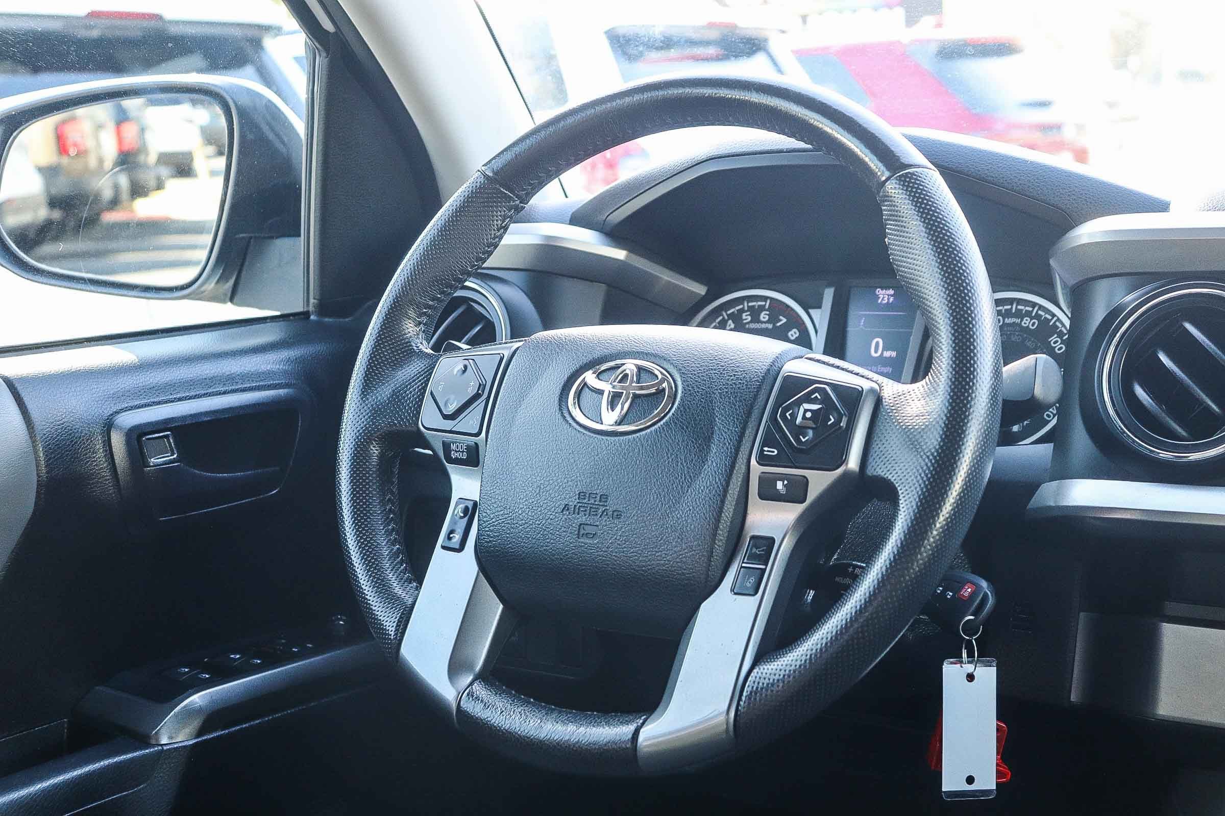 Certified 2020 Toyota Tacoma SR5 image 18