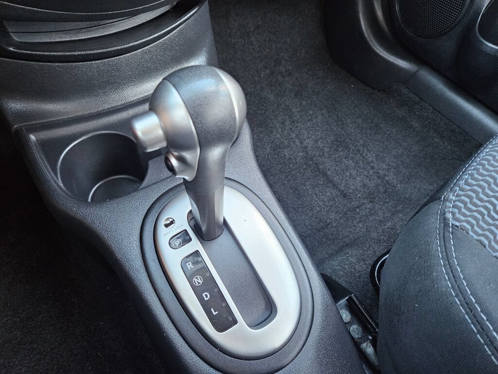 Used 2014 Nissan Versa Note SV FWD image 23