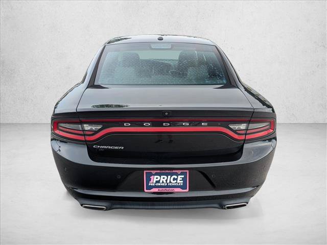 Used 2022 Dodge Charger SXT w/ Leather Interior Group RWD image 6