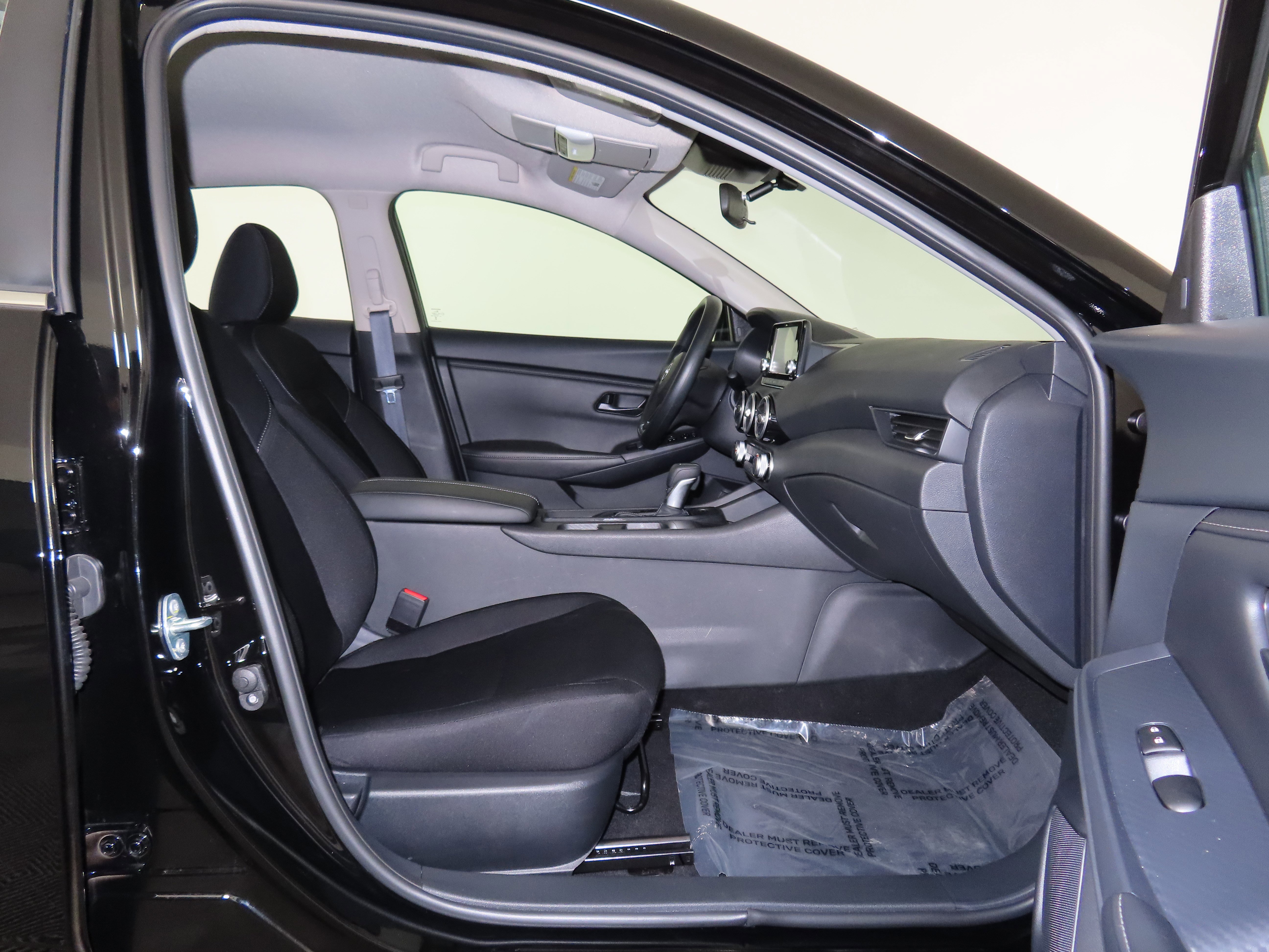 Used 2025 Nissan Sentra S image 25