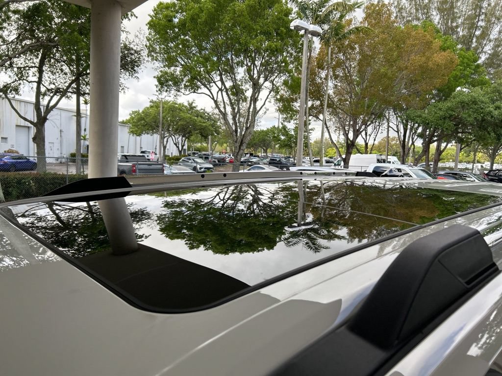 Used 2025 Ford Expedition Platinum AWD/4WD image 19