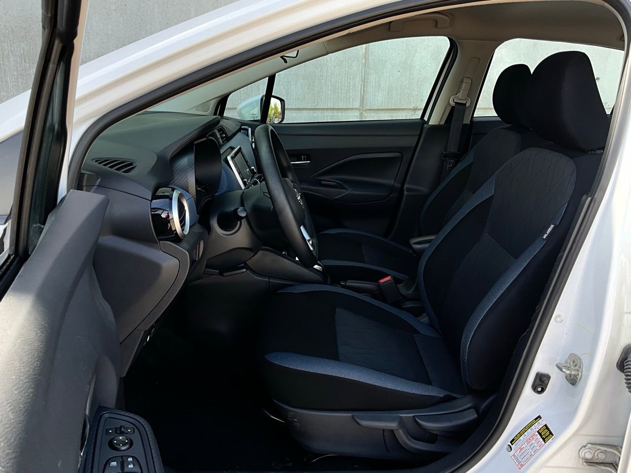 Used 2025 Nissan Versa SV image 10
