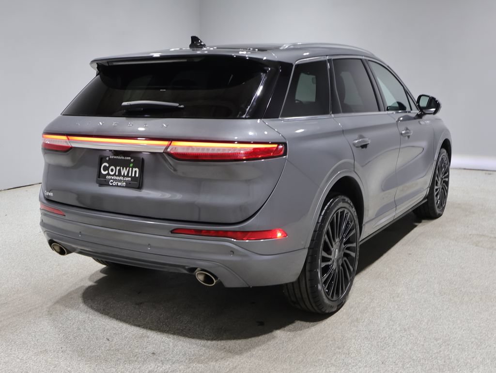 Used 2021 Lincoln Corsair Reserve w/ Equipment Group 201A AWD/4WD image 2