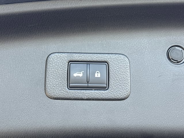 Certified 2024 Nissan Armada Platinum w/ Captain's Chairs Package image 13