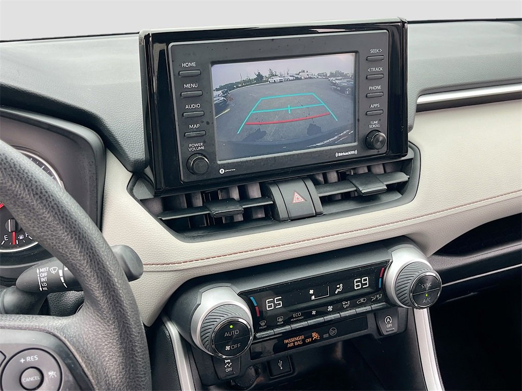 Used 2022 Toyota RAV4 XLE image 13