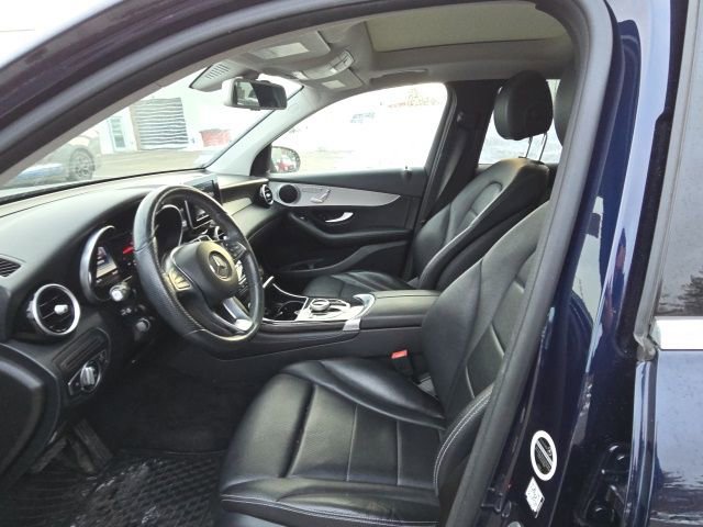 Used 2017 Mercedes-Benz GLC 300 4MATIC image 14