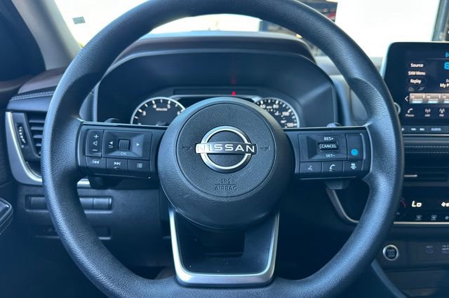 Used 2023 Nissan Rogue SV image 22