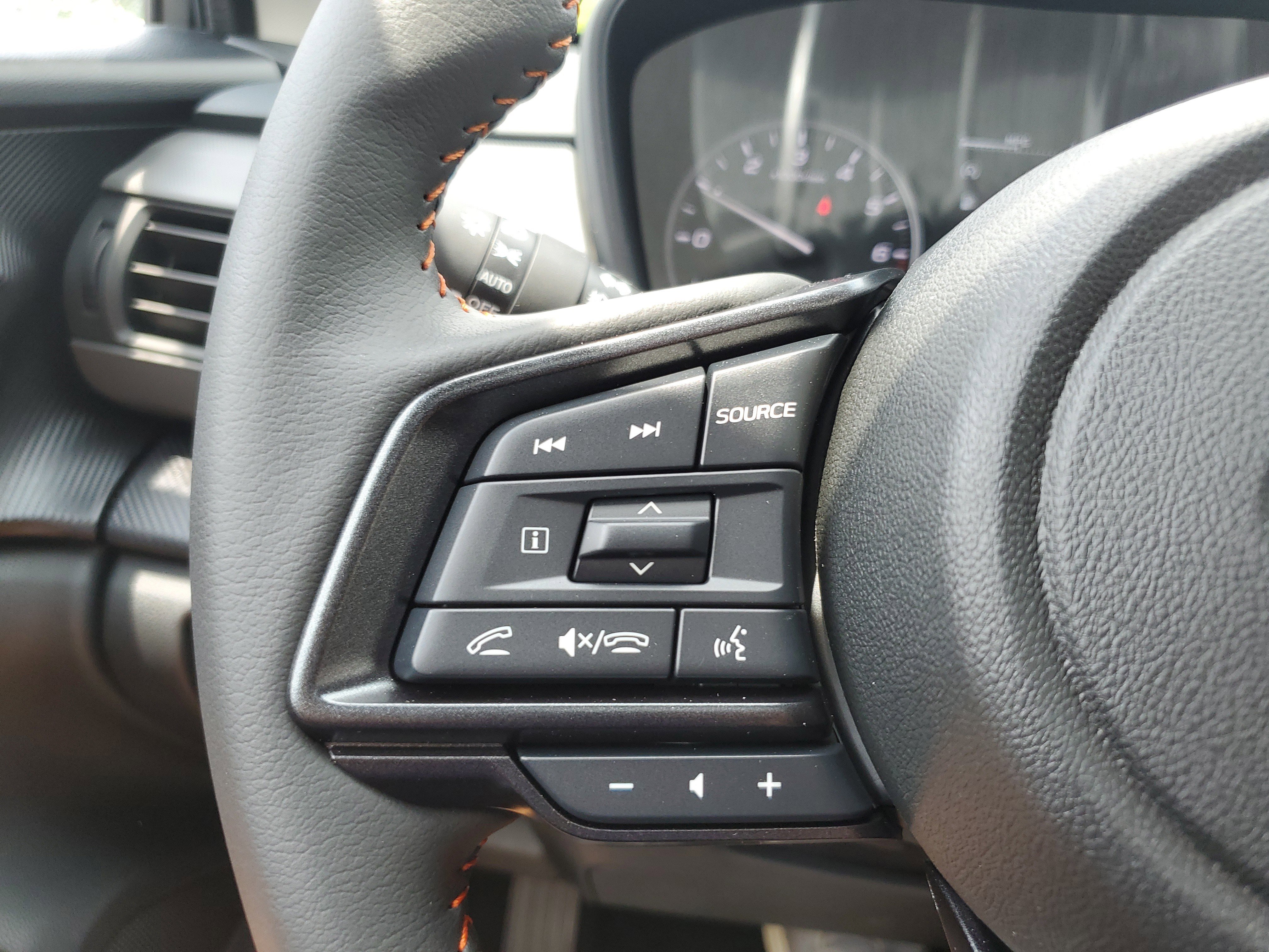 Certified 2025 Subaru Crosstrek 2.5i Limited w/ Crosstrek Mirror Package image 15