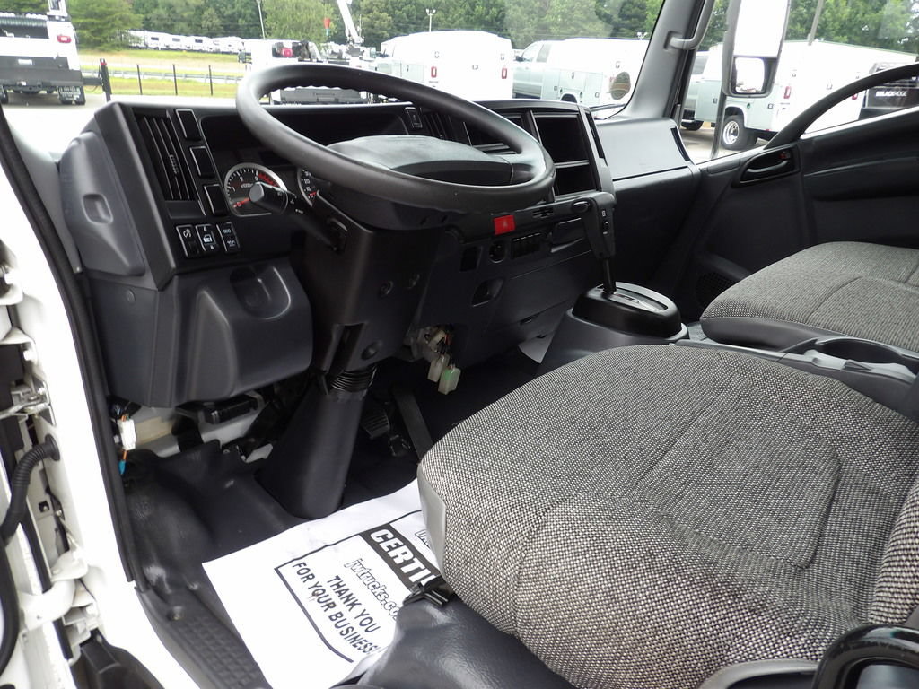 Used 2024 Chevrolet Low Cab Forward 5500HD RWD image 28