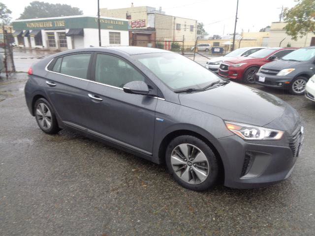 Used 2018 Hyundai Ioniq Limited image 12